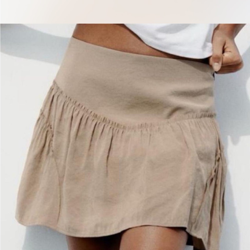 Zara NWT Beige Tan Bubble Mini Skirt